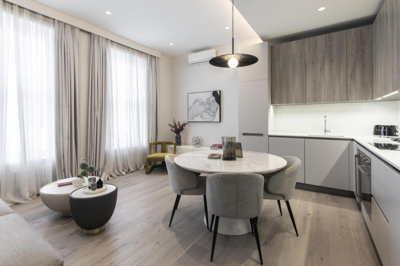Comfort 3 Bedroom In Notting Hill Apartment *